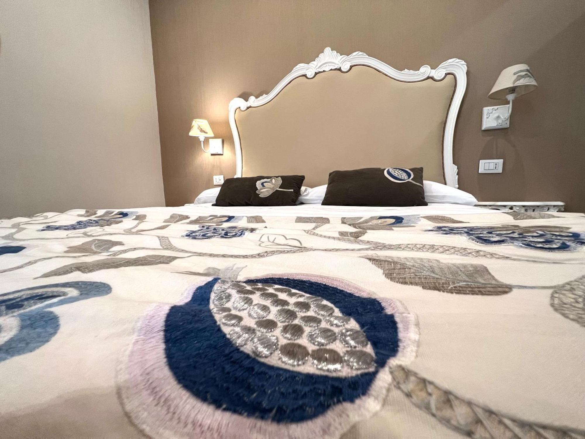 Certosa Suite Napoli Eksteriør bilde